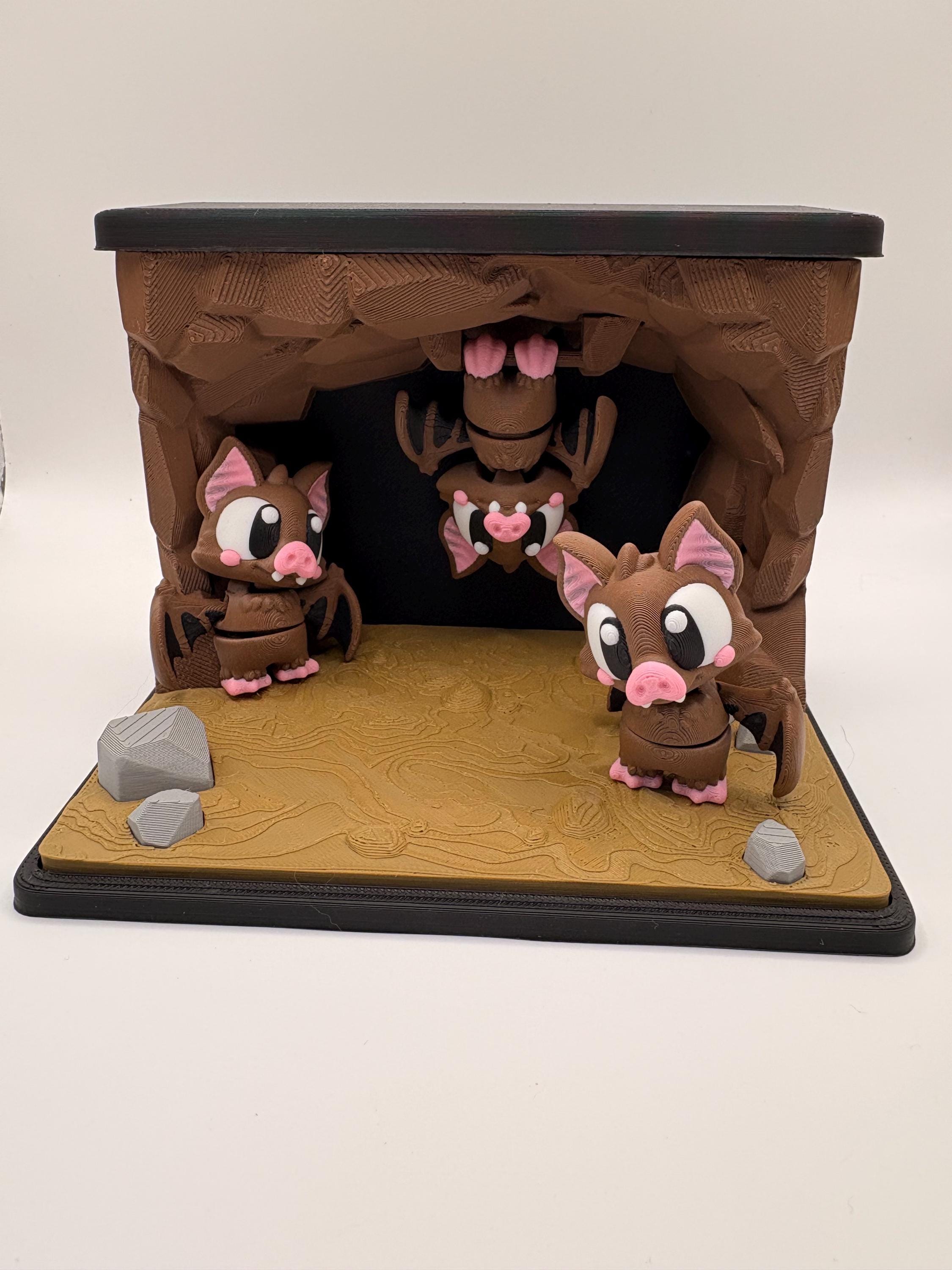 Bat Cave Display – 3D Printed Bat Figurines with Cave Scene | Cute Gothic Decor | Halloween Decor | Desk Shelf Display | Bat Lover Gift